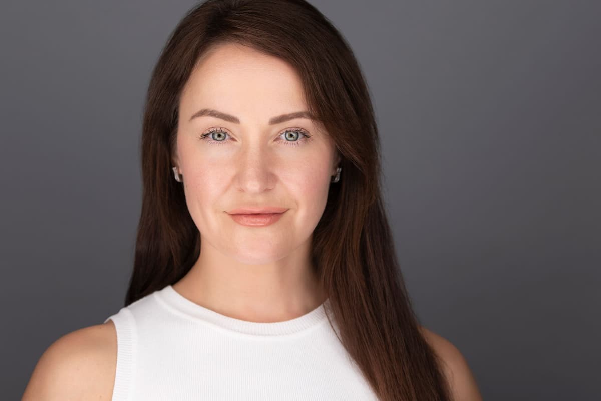 Galina Chernyshova — headshot photographer